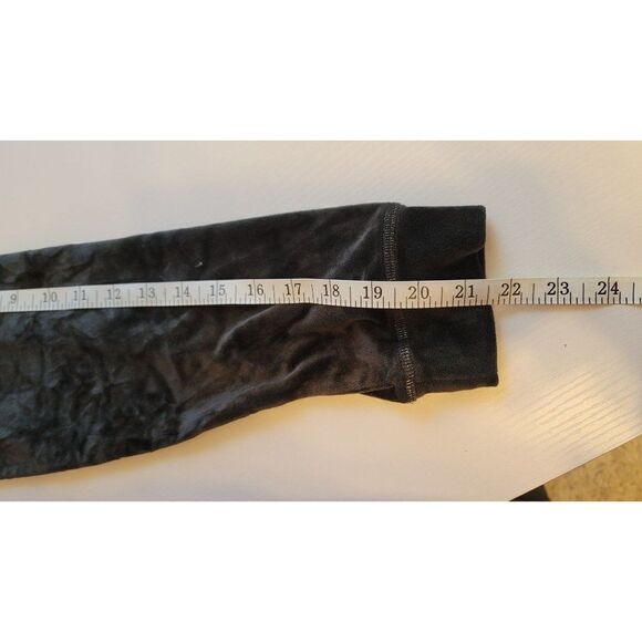 Muk Luks Original Velor Pajama Top - Picture 6 of 7